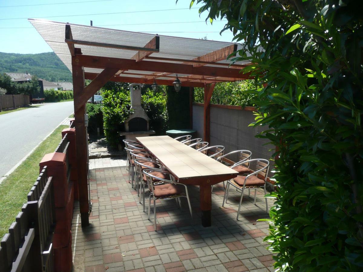 Dobřichovice 乌图拉卡旅馆酒店 外观 照片